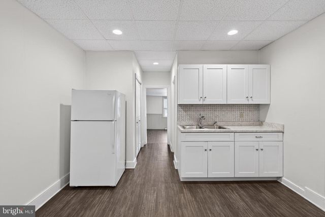 525 WALNUT ST, Columbia, PA 17512