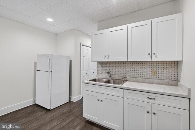 525 WALNUT ST, Columbia, PA 17512