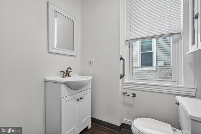 525 WALNUT ST, Columbia, PA 17512