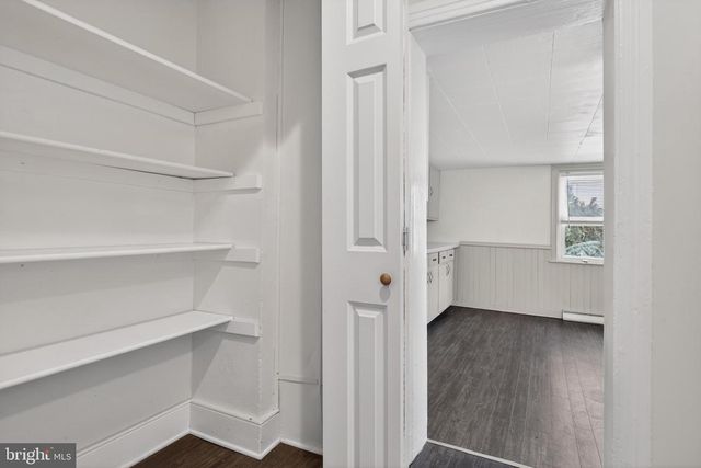 525 WALNUT ST, Columbia, PA 17512