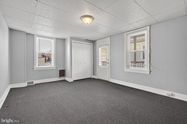 525 WALNUT ST, Columbia, PA 17512