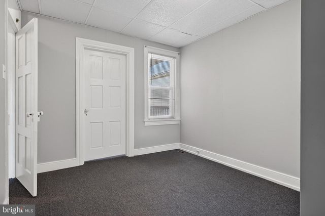 525 WALNUT ST, Columbia, PA 17512