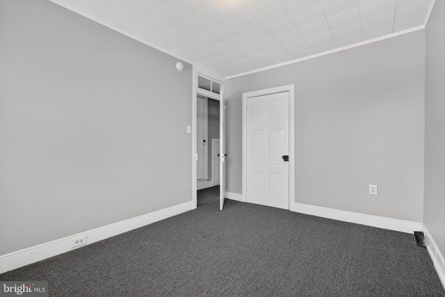 525 WALNUT ST, Columbia, PA 17512