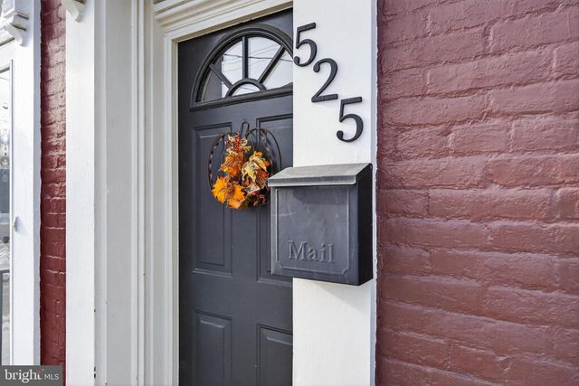 525 WALNUT ST, Columbia, PA 17512