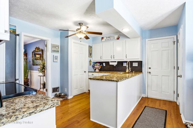 468 Oak Crest Dr, Shelbyville, KY 40065