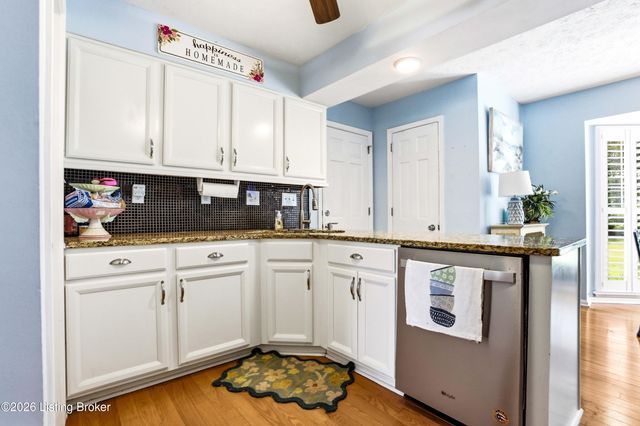 468 Oak Crest Dr, Shelbyville, KY 40065