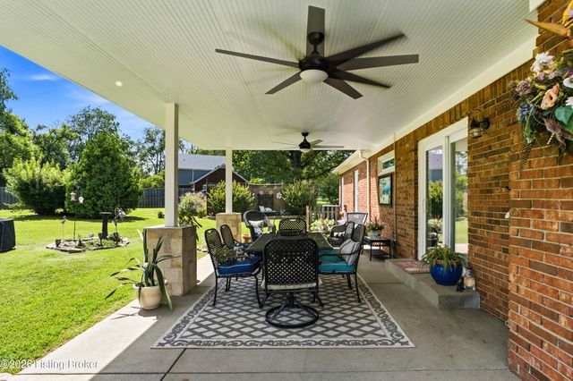 468 Oak Crest Dr, Shelbyville, KY 40065