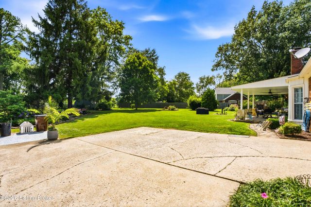 468 Oak Crest Dr, Shelbyville, KY 40065