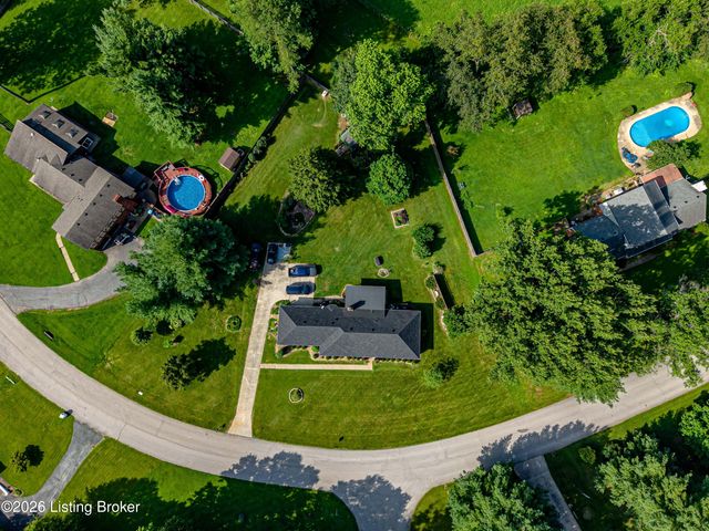 468 Oak Crest Dr, Shelbyville, KY 40065