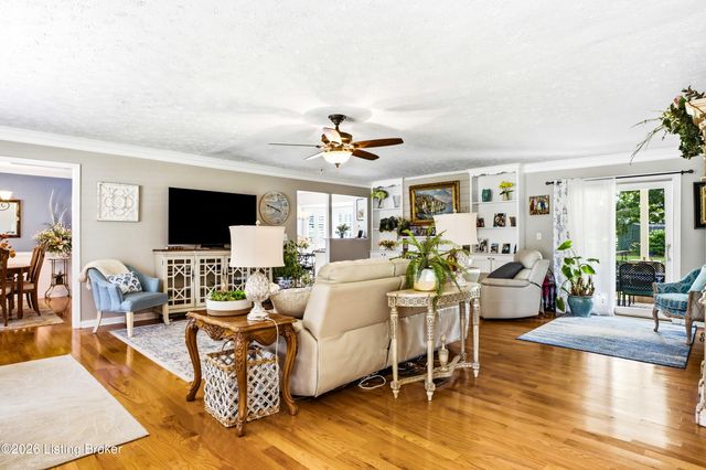 468 Oak Crest Dr, Shelbyville, KY 40065