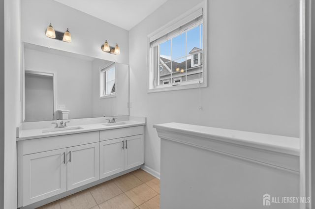 247 Bradley Drive, Wood-ridge, NJ 07075