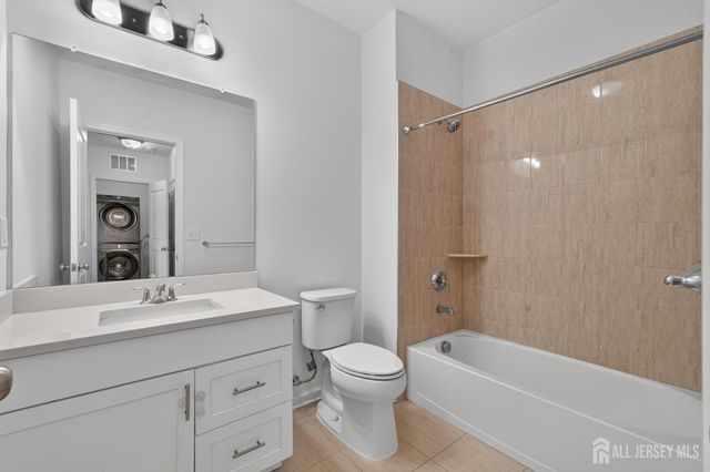 247 Bradley Drive, Wood-ridge, NJ 07075