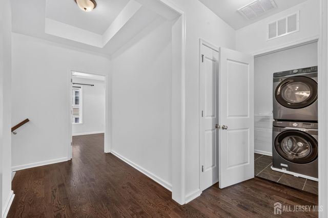 247 Bradley Drive, Wood-ridge, NJ 07075
