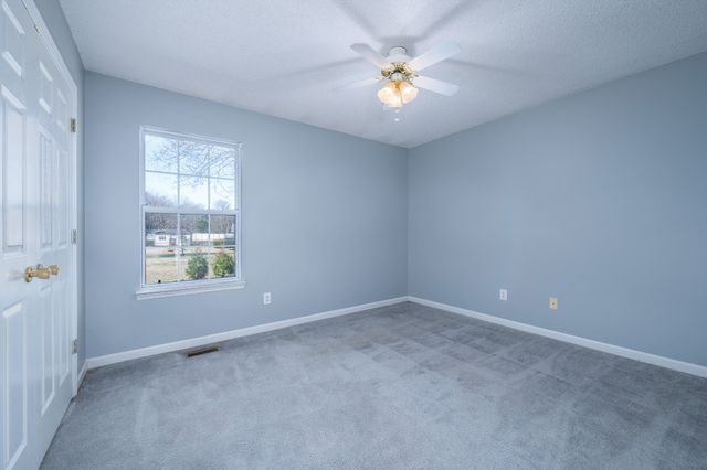 1026 Gary Ct, Murfreesboro, TN 37128