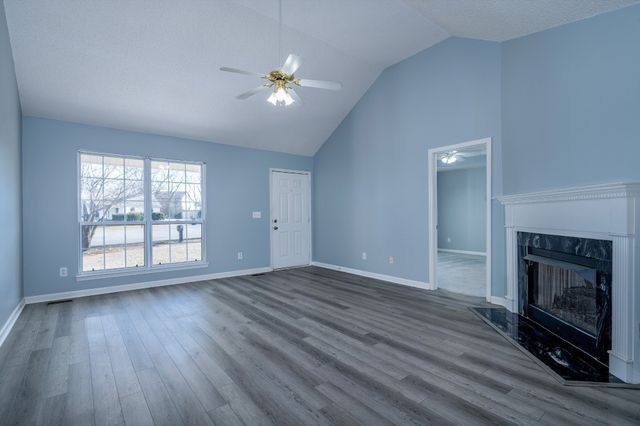 1026 Gary Ct, Murfreesboro, TN 37128