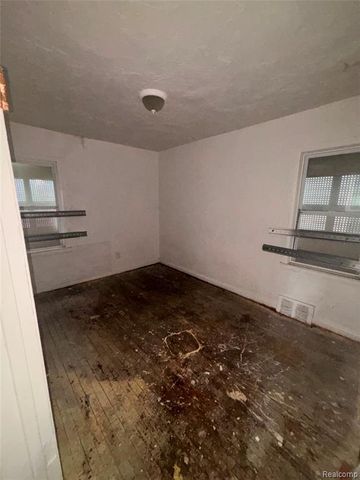 19228 Beland Street, Detroit, MI 48234