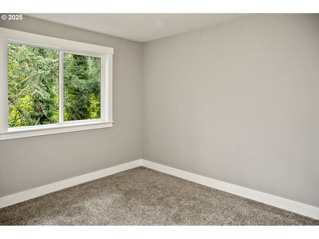 7491 Sw 48TH Ave, Portland, OR 97219