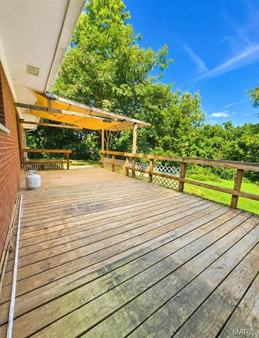 524 Pearl Street, Godfrey, IL 62035