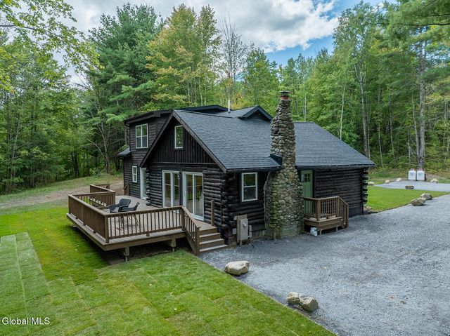 131 Powderhorn Way, Argyle, NY 12823