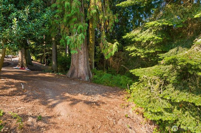 2689 SE Camano Drive, Camano Island, WA 98282