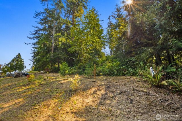 2689 SE Camano Drive, Camano Island, WA 98282