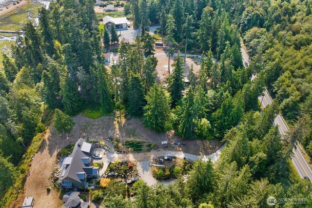 2689 SE Camano Drive, Camano Island, WA 98282