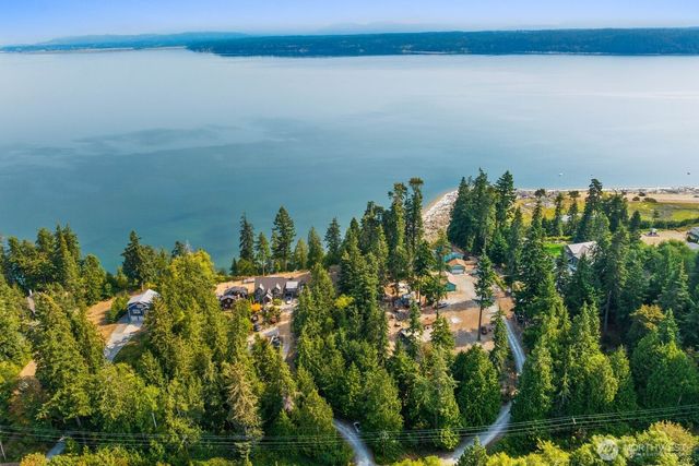 2689 SE Camano Drive, Camano Island, WA 98282