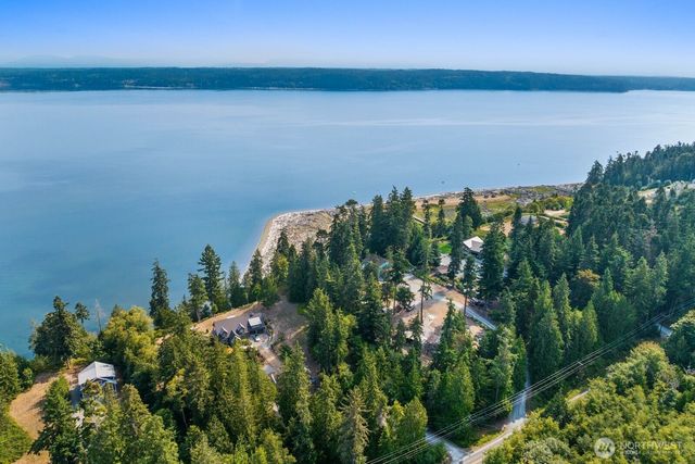 2689 SE Camano Drive, Camano Island, WA 98282