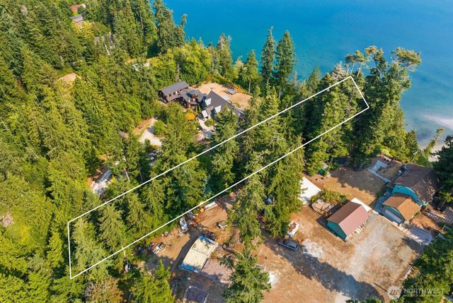 2689 SE Camano Drive, Camano Island, WA 98282