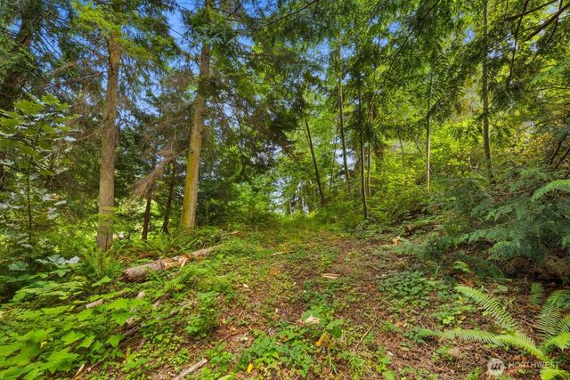 2689 SE Camano Drive, Camano Island, WA 98282
