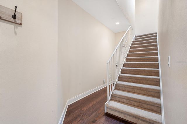 8612 OLDBRIDGE LANE, Orlando, FL 32819