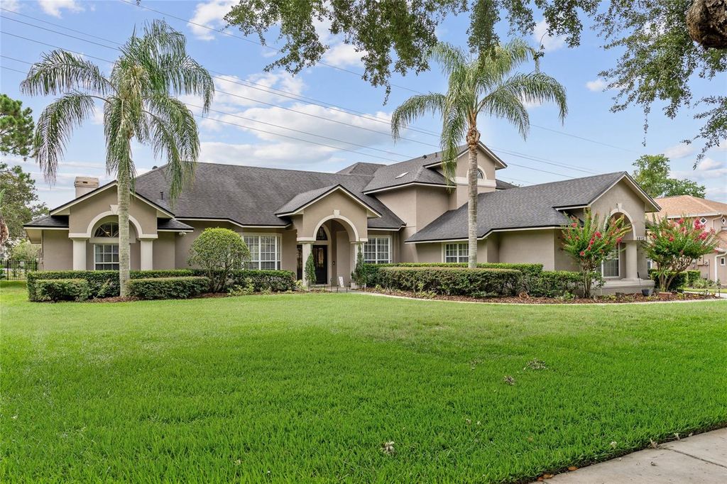 8612 OLDBRIDGE LANE, Orlando, FL 32819