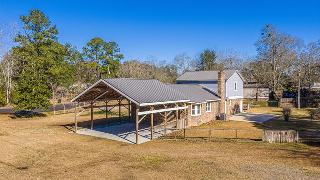 325 Linden Court, Moncks Corner, SC 29461