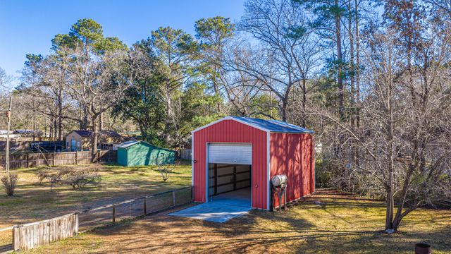 325 Linden Court, Moncks Corner, SC 29461