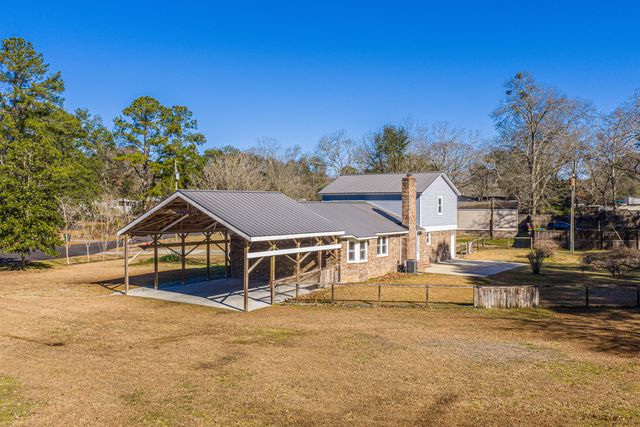 325 Linden Court, Moncks Corner, SC 29461