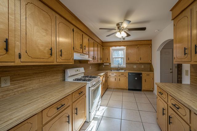 325 Linden Court, Moncks Corner, SC 29461