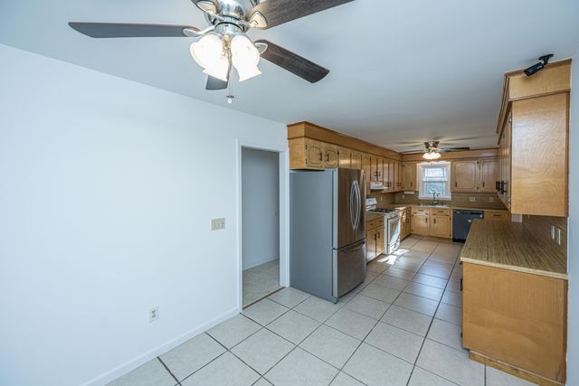 325 Linden Court, Moncks Corner, SC 29461