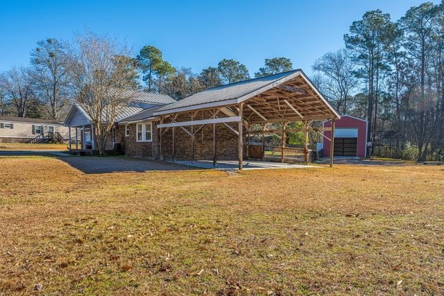 325 Linden Court, Moncks Corner, SC 29461