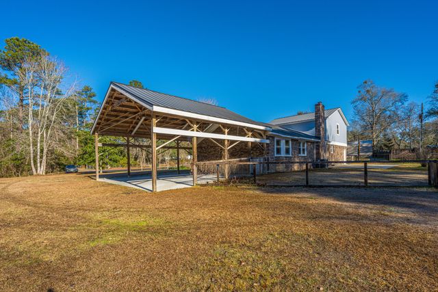 325 Linden Court, Moncks Corner, SC 29461