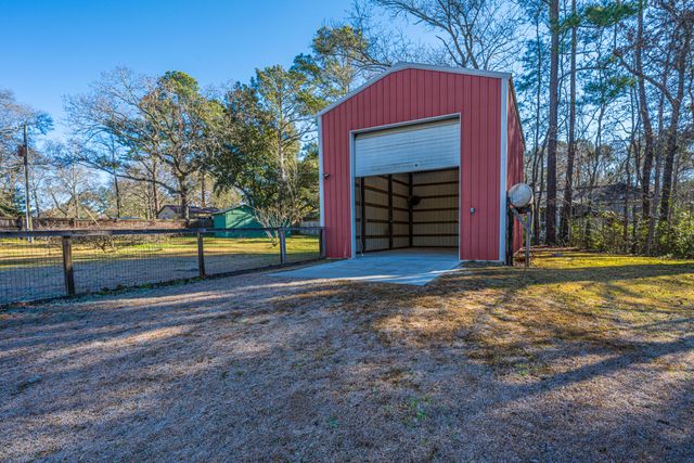 325 Linden Court, Moncks Corner, SC 29461