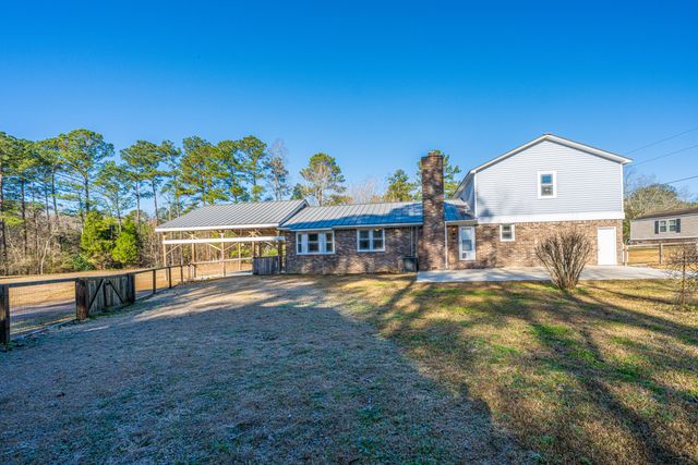325 Linden Court, Moncks Corner, SC 29461