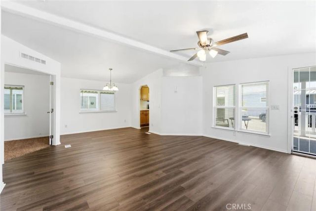880 N Lake 49, Hemet, CA 92544
