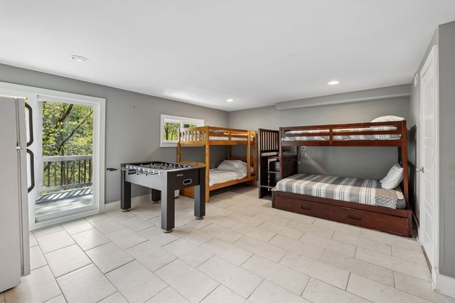 1407 Lakeside Dr, Smithville, TN 37166
