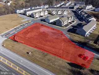 145 HERSHEY RD, Harrisburg, PA 17112