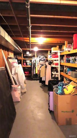 615 Foxtail Drive, Florissant, MO 63034