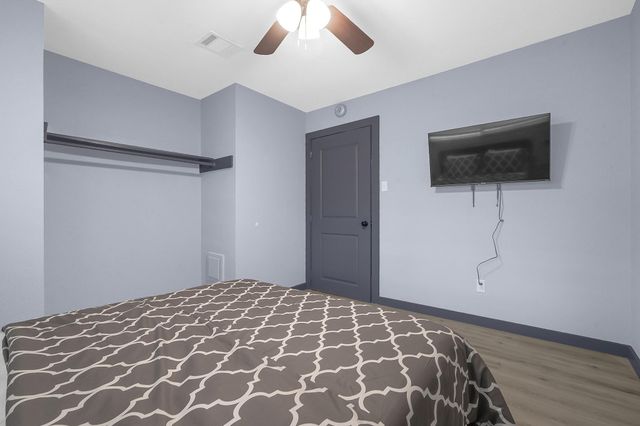 11103 Greenwillow Street, Houston, TX 77035