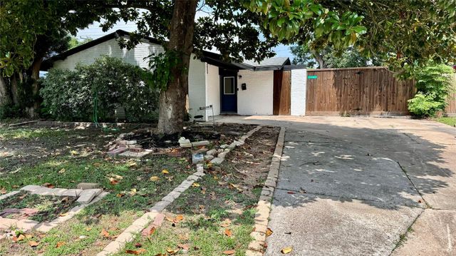 11103 Greenwillow Street, Houston, TX 77035