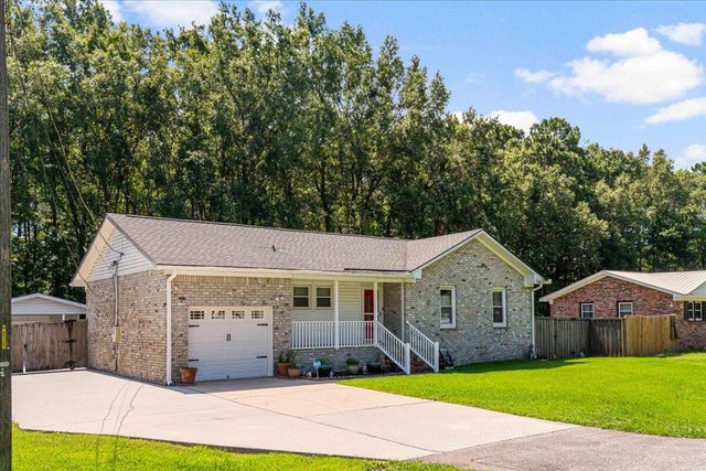 121 Gator Drive, Goose Creek, SC 29445