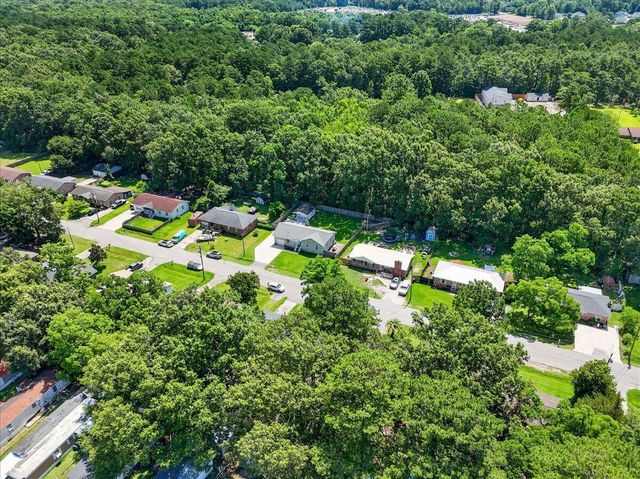 121 Gator Drive, Goose Creek, SC 29445