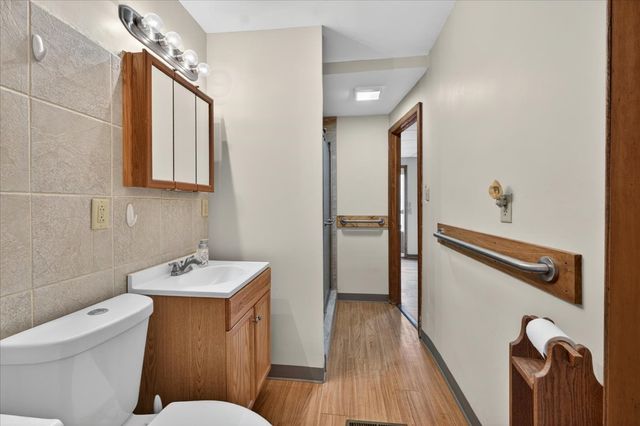 302 Harlem Road, Machesney Park, IL 61115